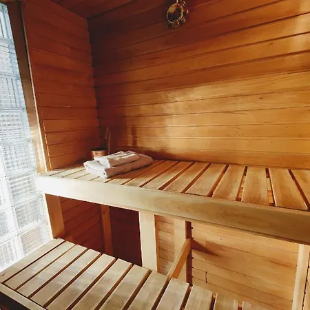 Kotkapesa アパート *